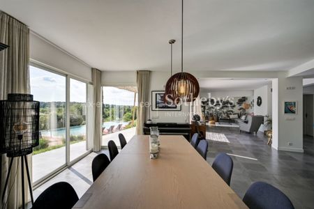 À louer – magnifique villa meublée de 200 m² avec piscine et 5 chambres - Photo 2