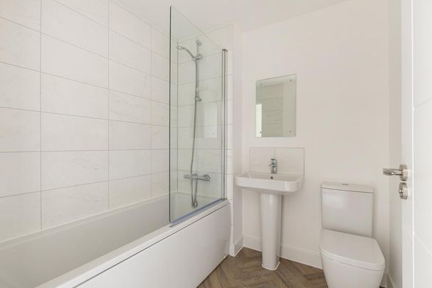 2 bedroom semi-detached house to rent - Photo 1