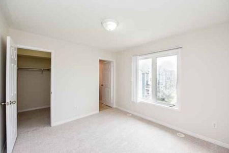 For Lease - 60 Fairwood Circle Unit# 37, Brampton, Ontario - Photo 2