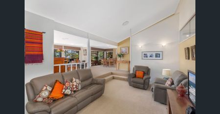 Lush, Quiet Street with 250m to the Beach - Photo 4