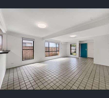 1/4 Kalawa Street, Buddina, Qld 4575 - Photo 1
