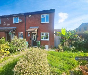 3 bedroom end of terrace house to rent - Photo 1