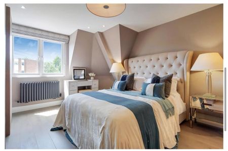 3 bedroom flat to rent - Photo 4