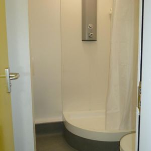 WF1, Wakefield - Photo 2