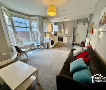 2 bedroom flat to rent - Photo 2