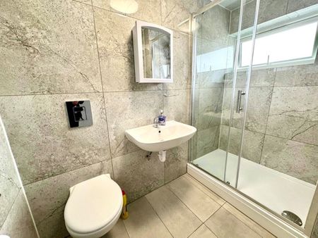 East Lane, Wembley, HA9 - Photo 5