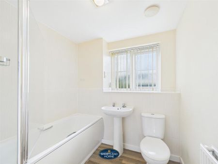 2 bedroom apartment to rent - Photo 4