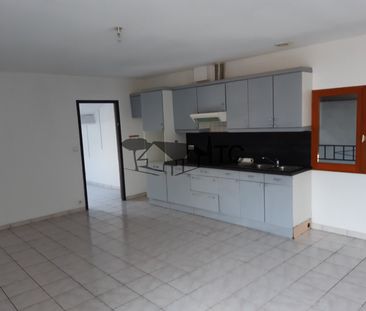 Location Appartement 5 pièces 114m² LES VANS 07140 - Photo 2