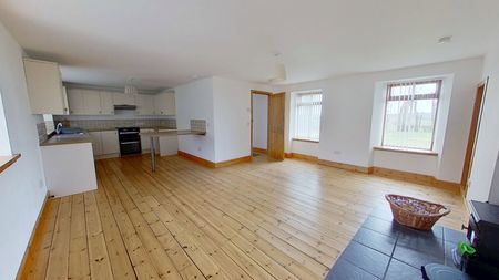 3 bedroom detached house to rent - Photo 2