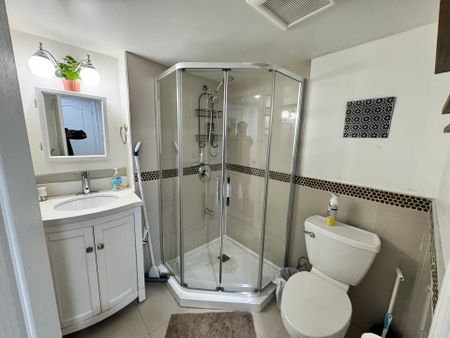 For Lease - 3847 Morning Star Drive, Mississauga, Ontario - Photo 3