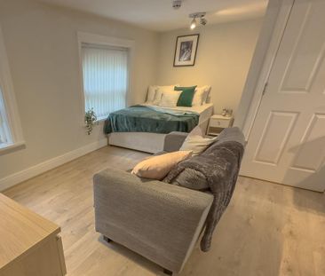 Studio to rent - Photo 2