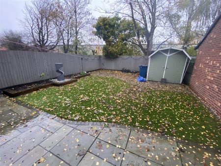 3 bedroom detached house to rent - Photo 3