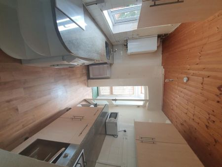 6 bedroom terraced house to rent - Photo 2