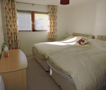 2 bedroom apartment to rent Midway Quay, Sovereign Harbour, Eastbou... - Photo 6