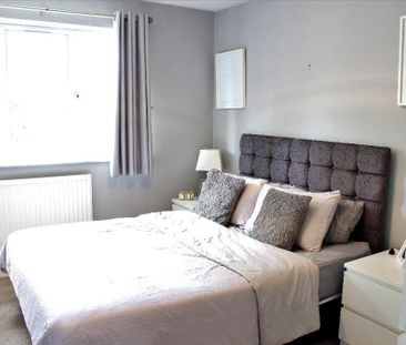 2 bedroom semi-detached house to rent - Photo 5