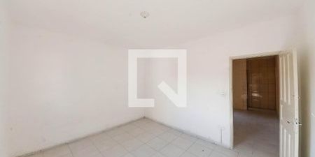 Casa para alugar com 35m², 1 quarto e sem vaga - Foto 3