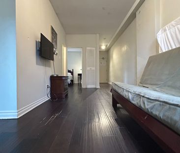 For Lease - 3 Pembroke St Street Unit# Wholeonebedroom unit main, T... - Photo 3