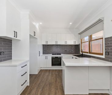 Spacious Family Living in Jackass Flat - Photo 3