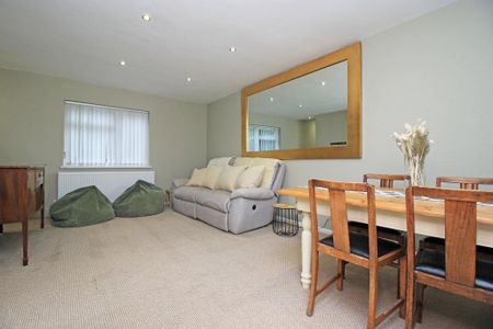 3 bedroom terraced house to rent - Photo 2