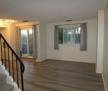 For Lease - 2001 Bonnymede Drive Unit# 213, Mississauga, Ontario - Photo 3