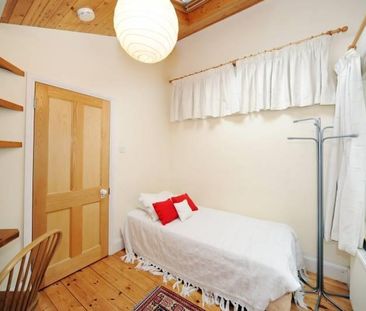 4 bedroom apartment to rent - Photo 2