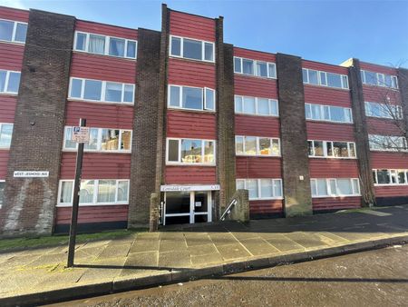 Lonsdale Court, West Jesmond, Newcastle Upon Tyne - Photo 2