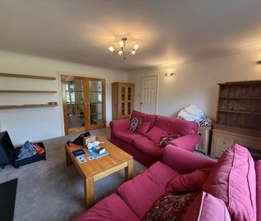 Smiths Field, Romsey - Photo 3