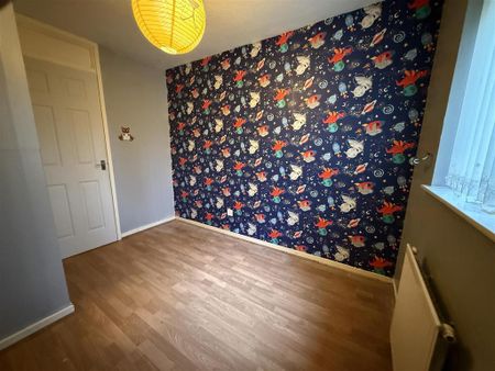 3 bedroom terraced house to rent - Photo 2