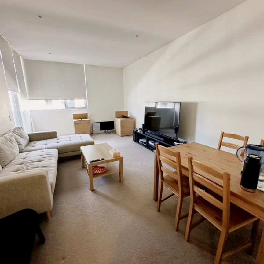 1 bed 1 bath - Photo 1