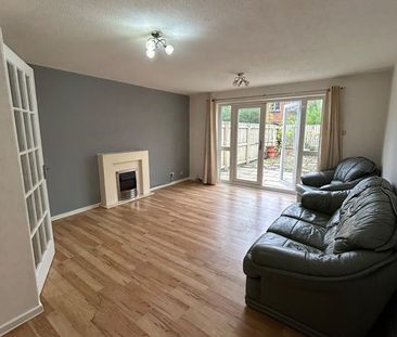 3 Bed Terraced House, Ledbrooke Close, M5 - Photo 4