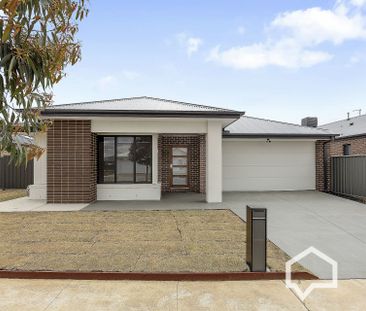 11 Tanby Drive Huntly VIC - Photo 5