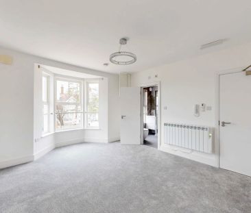 Ifield Road, Crawley, RH11 - Photo 2