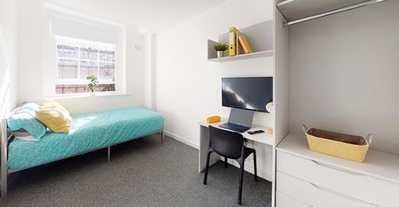 Flat 3, 66 Mount Pleasant, University Campus - Photo 2