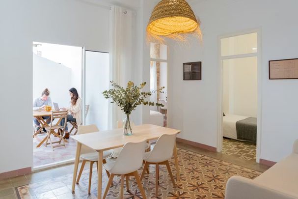 Carrer Trafalgar, Valencia, Valencian Community 46023 - Photo 1