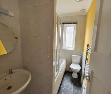 5 bedroom semi-detached house to rent - Photo 6