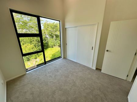 Brand New Four Bedroom Mount Albert - Photo 4