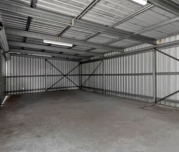 Family Home in Prime Moorooka Location - Within Yeronga State Schoo... - Photo 6