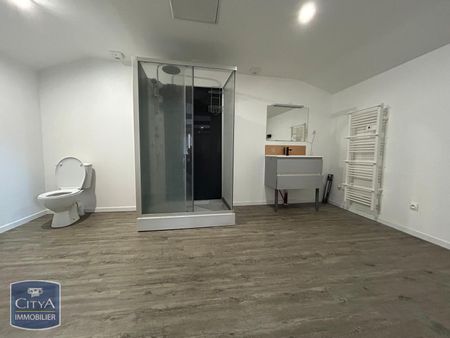 Location Appartement 3 pièces 99m² NEUVILLE ST REMY 59554 - Photo 3
