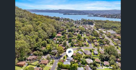 3-BEDROOM HOME IN A CENTRAL LOCATION - Photo 3