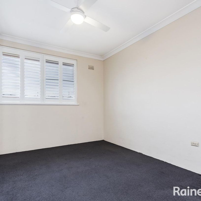 1 Bedroom Unit in Great Location - Photo 1