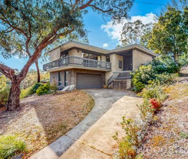 For Rent – Gorgeous 3-Bedroom Double-Story Home in a Tranquil Garde... - Photo 3