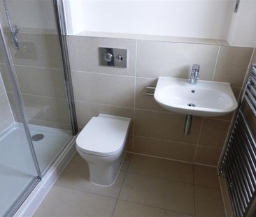 Raven Drive, Maidenhead - Photo 4