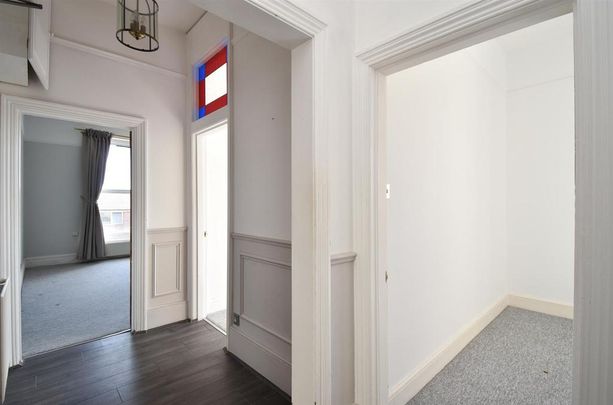 3 bedroom flat to rent - Photo 1