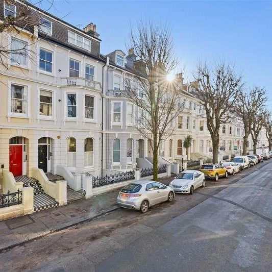 St Aubyns, Hove, BN3 - Photo 1