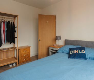 3 Bedroom - Photo 5