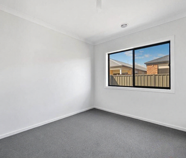 The Perfect Balance of Comfort & Class - Photo 4