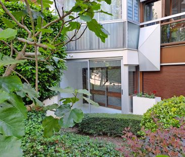 Studio de 25 m2 avec loggia, cave et parking Le Chesnay (78150) - Photo 4