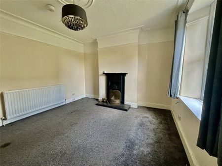 4 bedroom terraced house to rent - Photo 2