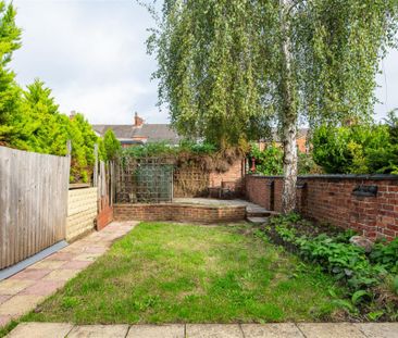 3 bed House - Mid Terrace To Let - Photo 6