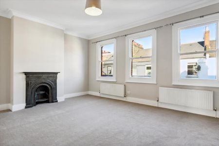 3 bedroom maisonette to rent - Photo 3